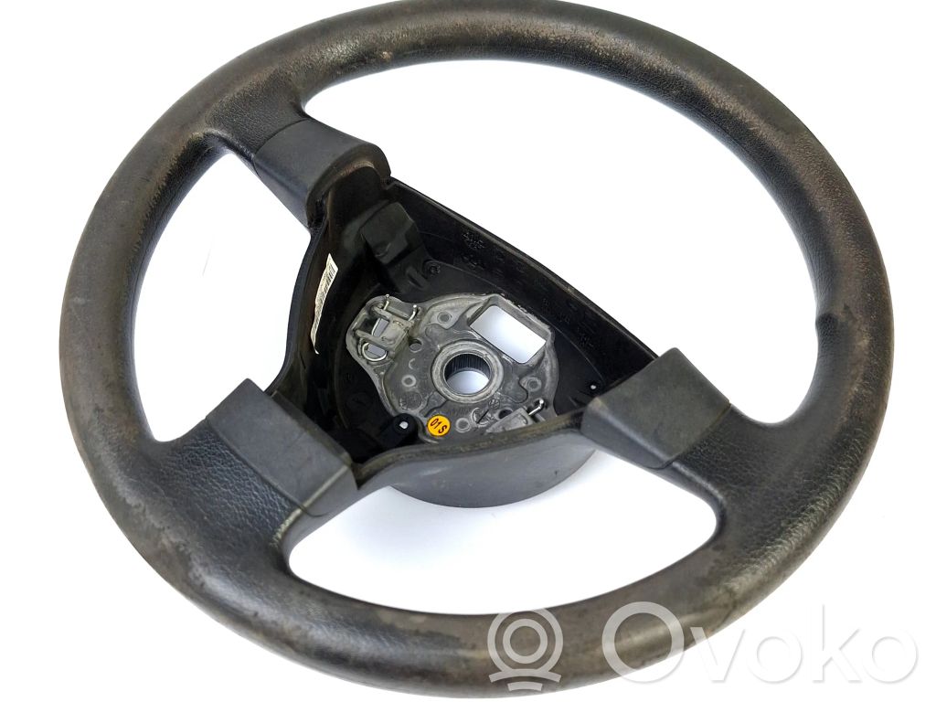 Volkswagen Polo IV 9N3 Ohjauspyörä 