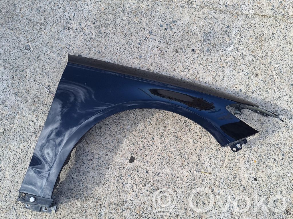 Ford Mondeo MK V Sparnas 