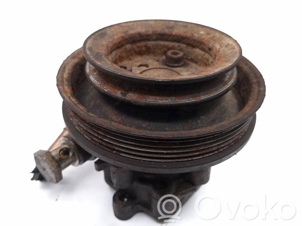 Ohjaustehostimen pumppu   8D0145156X,8D0145156,8D0145156X