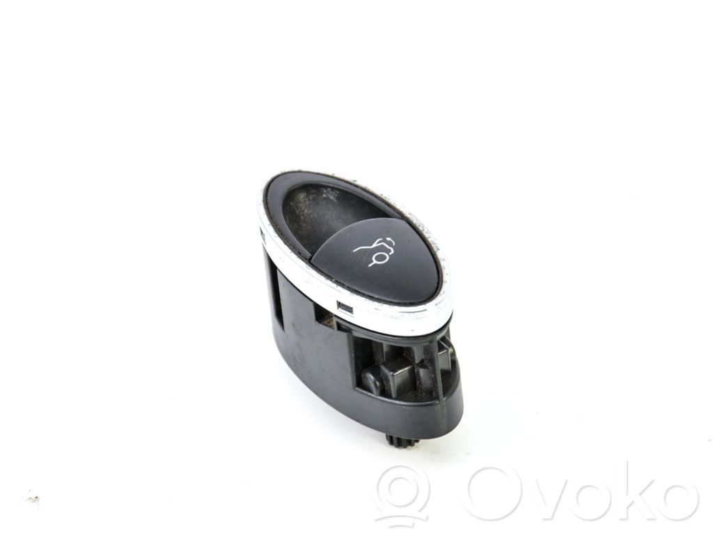 Mercedes-Benz E W211 Tailgate/boot open switch button 