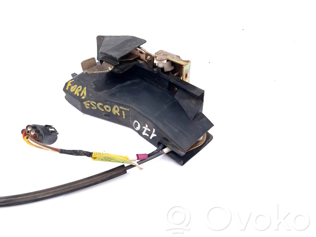 Ford Escort Priekšpusē slēdzene 
