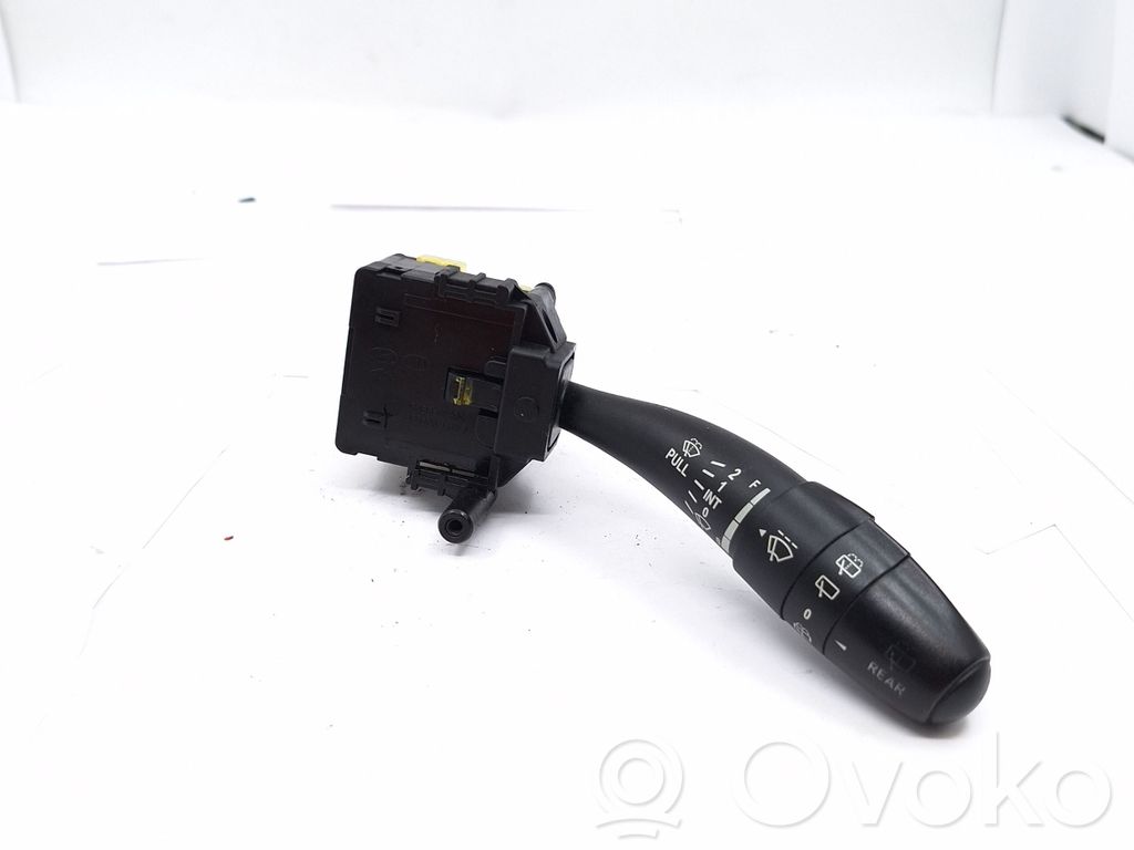 KIA Ceed Pyyhkimen/suuntavilkun vipukytkin 