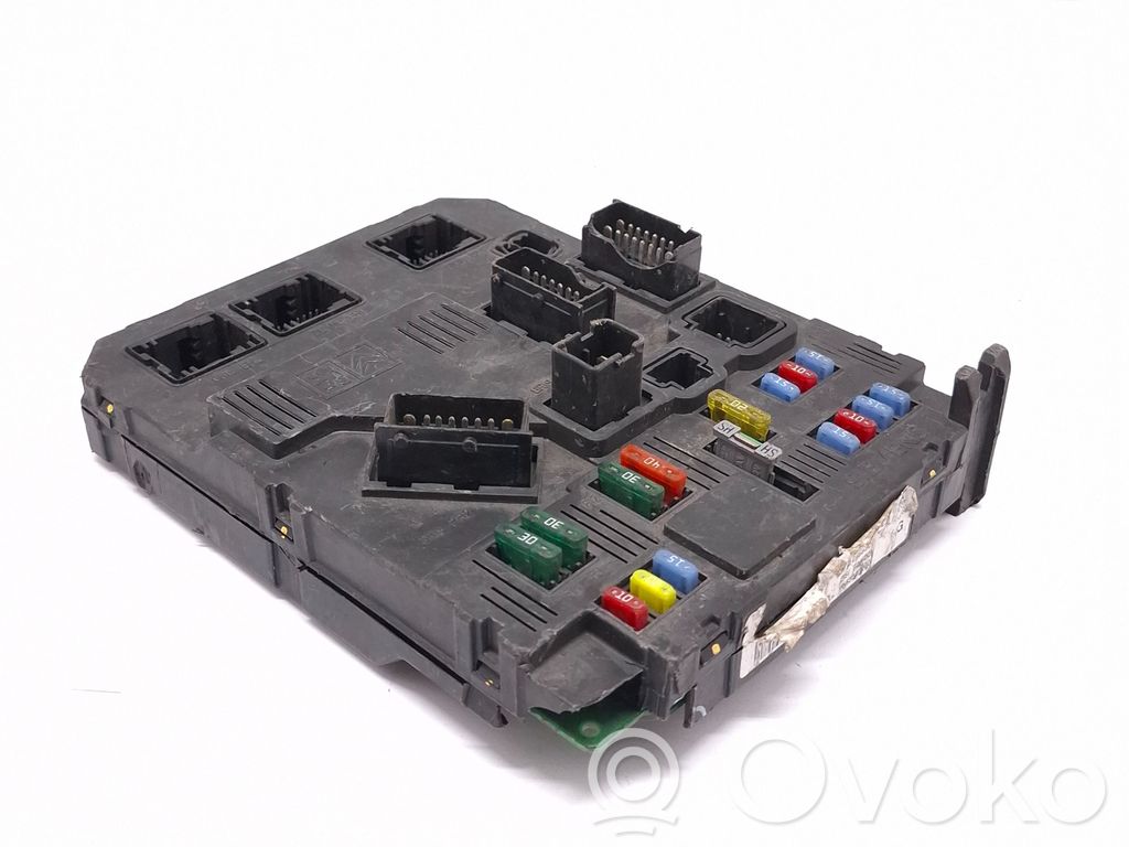 Citroen C3 Fuse module 