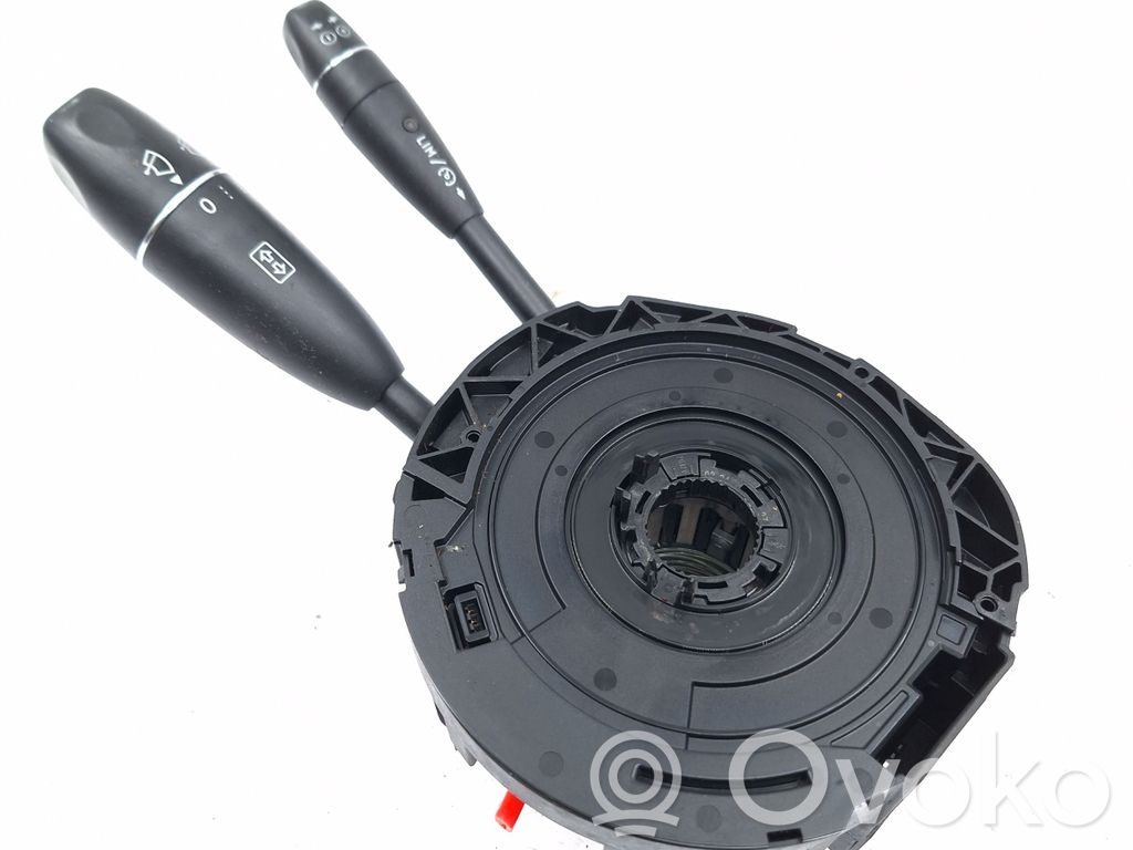 Mercedes-Benz C W204 Interruptor/palanca de limpiador de luz de giro 