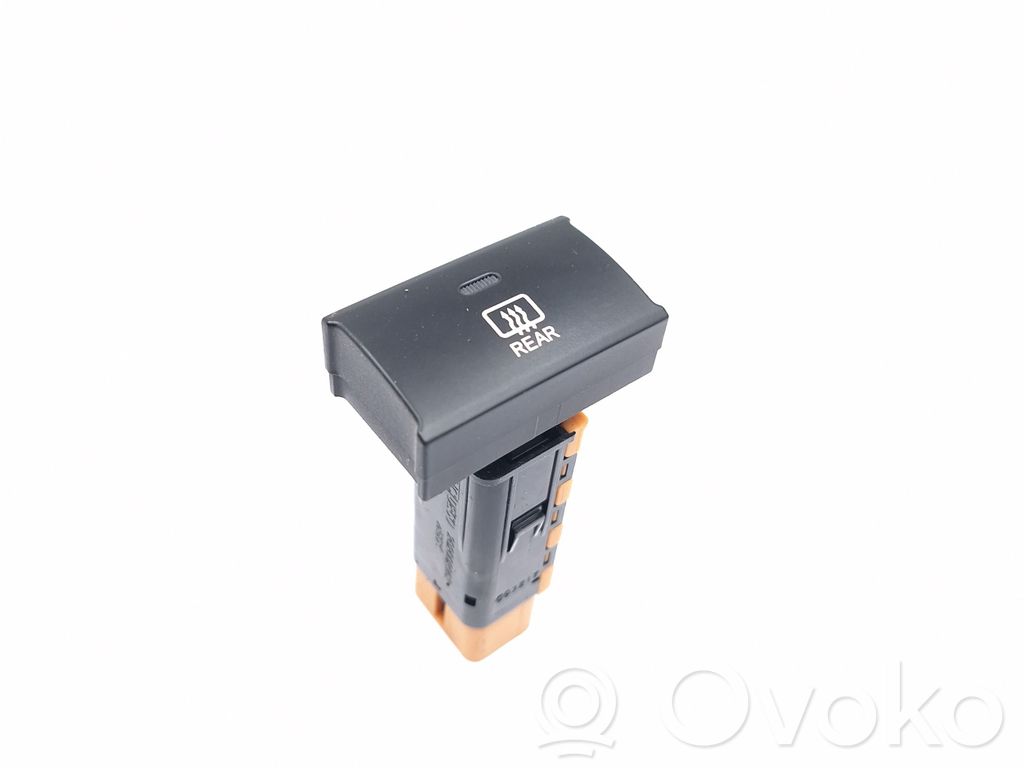 Hyundai Santa Fe Windscreen/window heater switch 