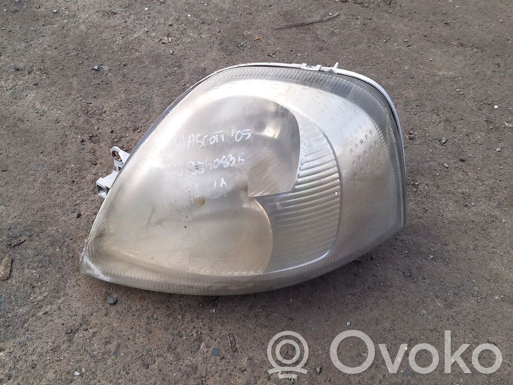 Renault Mascott Phare frontale 