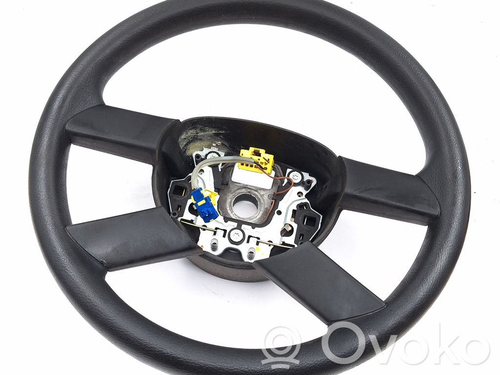 Volkswagen Polo IV 9N3 Ohjauspyörä 