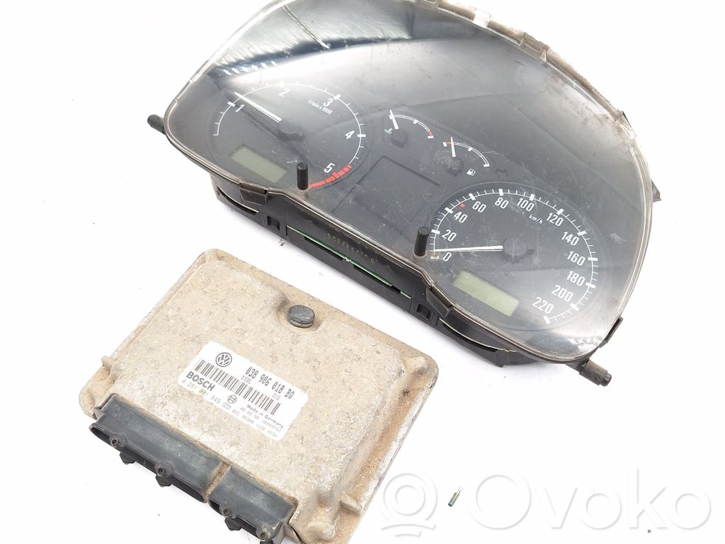 Skoda Octavia Mk1 (1U) Kit centralina motore ECU e serratura 