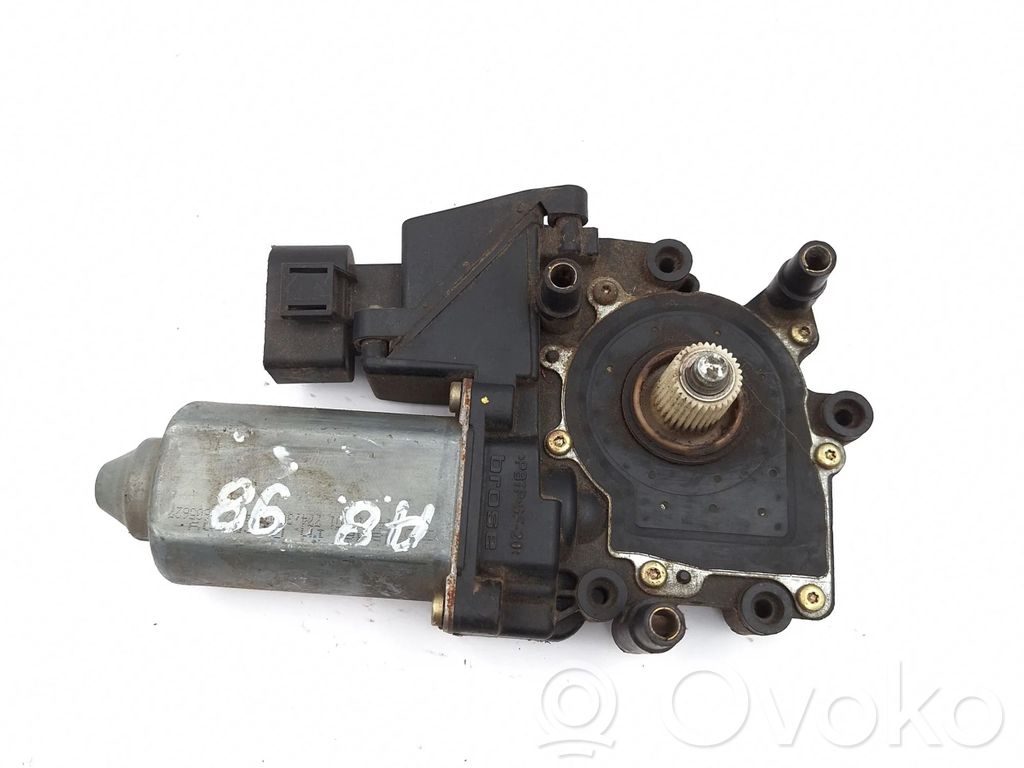 Audi A8 S8 D2 4D Motorino alzacristalli della portiera anteriore 