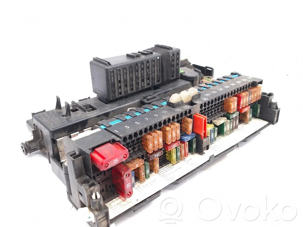 BMW 3 E46 Fuse module 