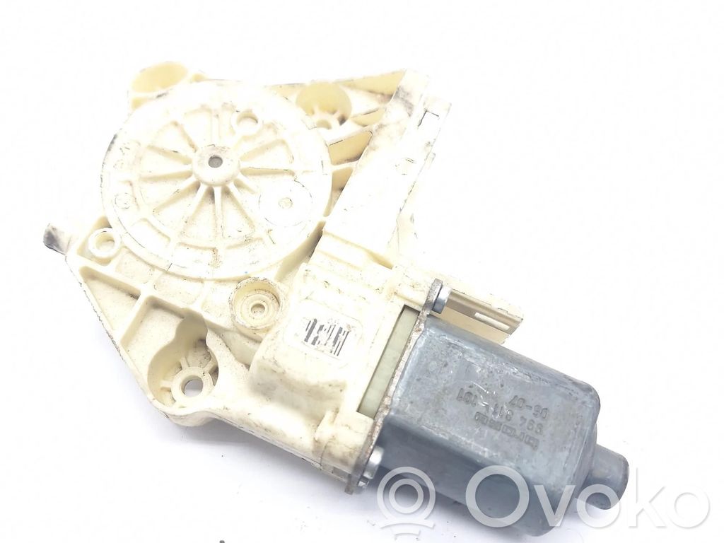 Ford Focus Varikliukas priekinio langų pakėlėjo 