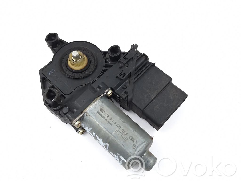 Volkswagen Golf IV Motor macara geam ușă față 