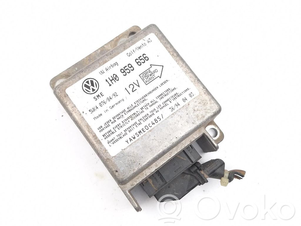 Volkswagen Golf III Sterownik / Moduł Airbag 