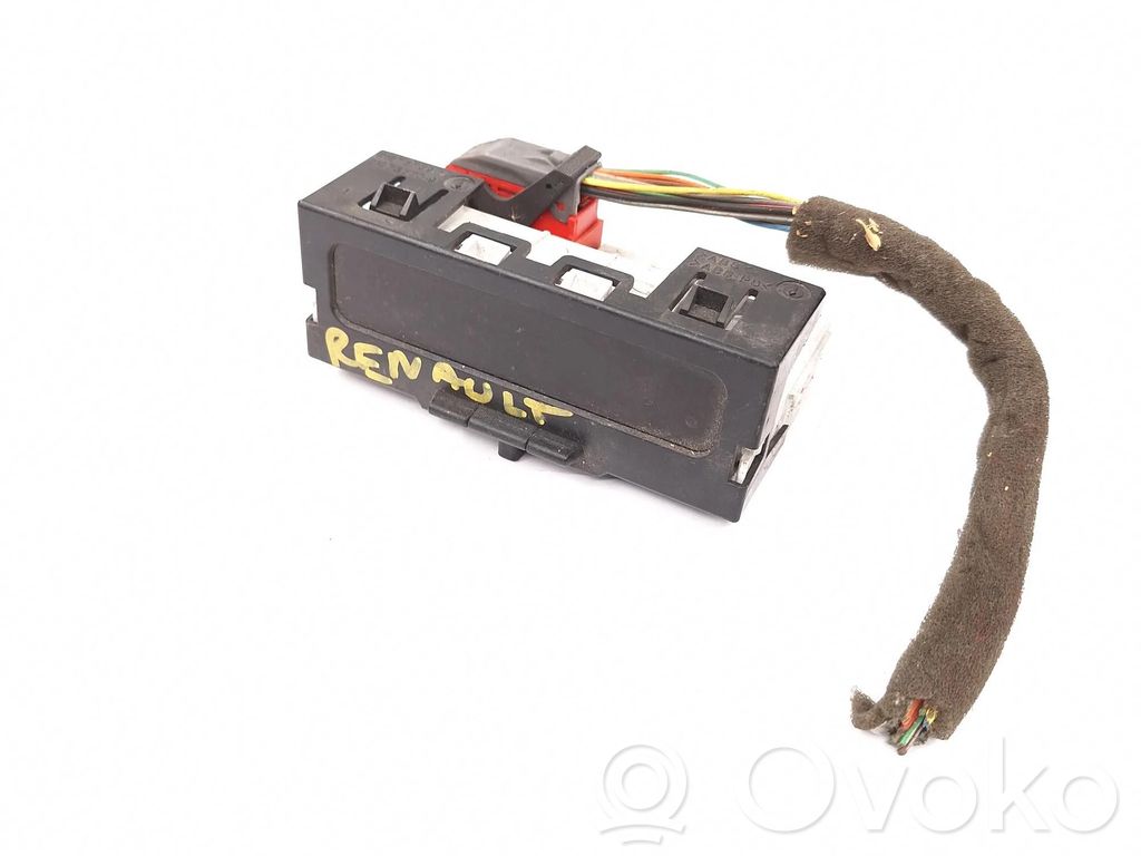 Monitor / wyświetlacz / ekran   8200107839B,216676711,NS3290113V,216684669,216737697,216737709,216764983,216768379A,AFFA2