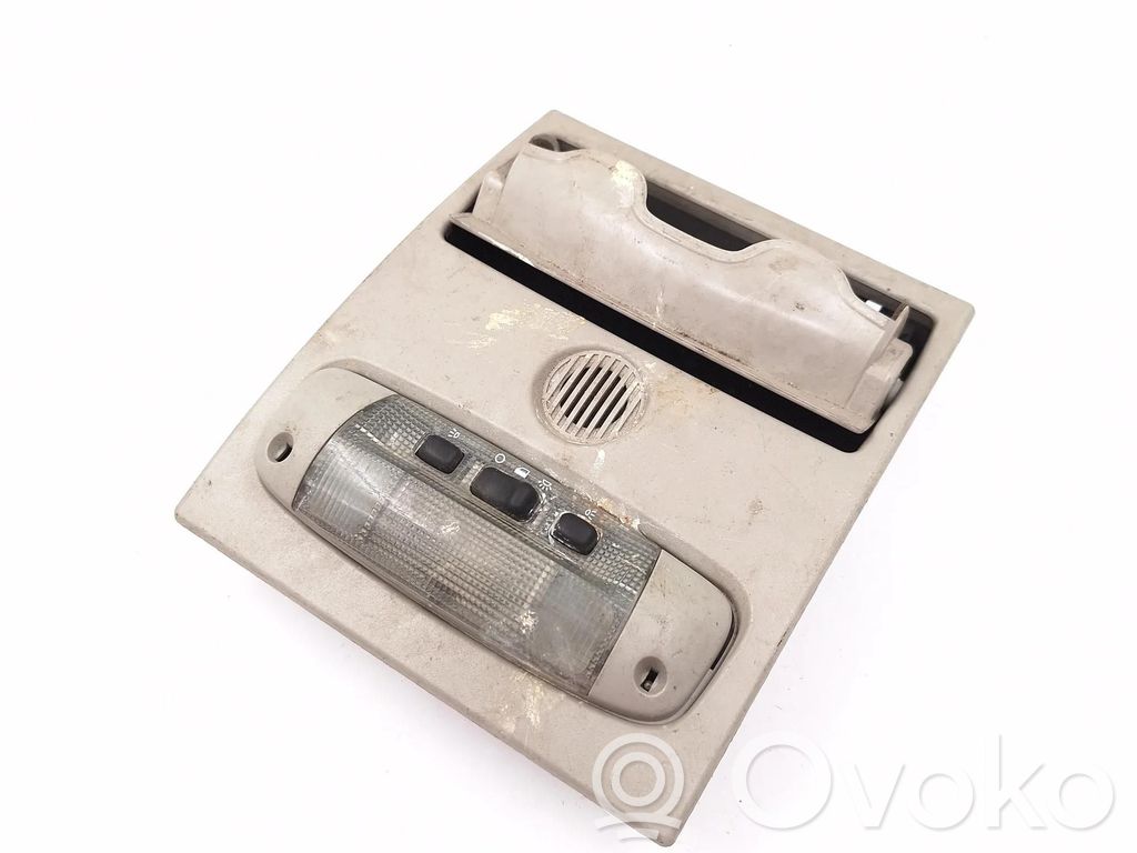 Luz interna puerta delantera   3M51R045B54BFW,6M21U519A58ADW,R7WMA,R38YA