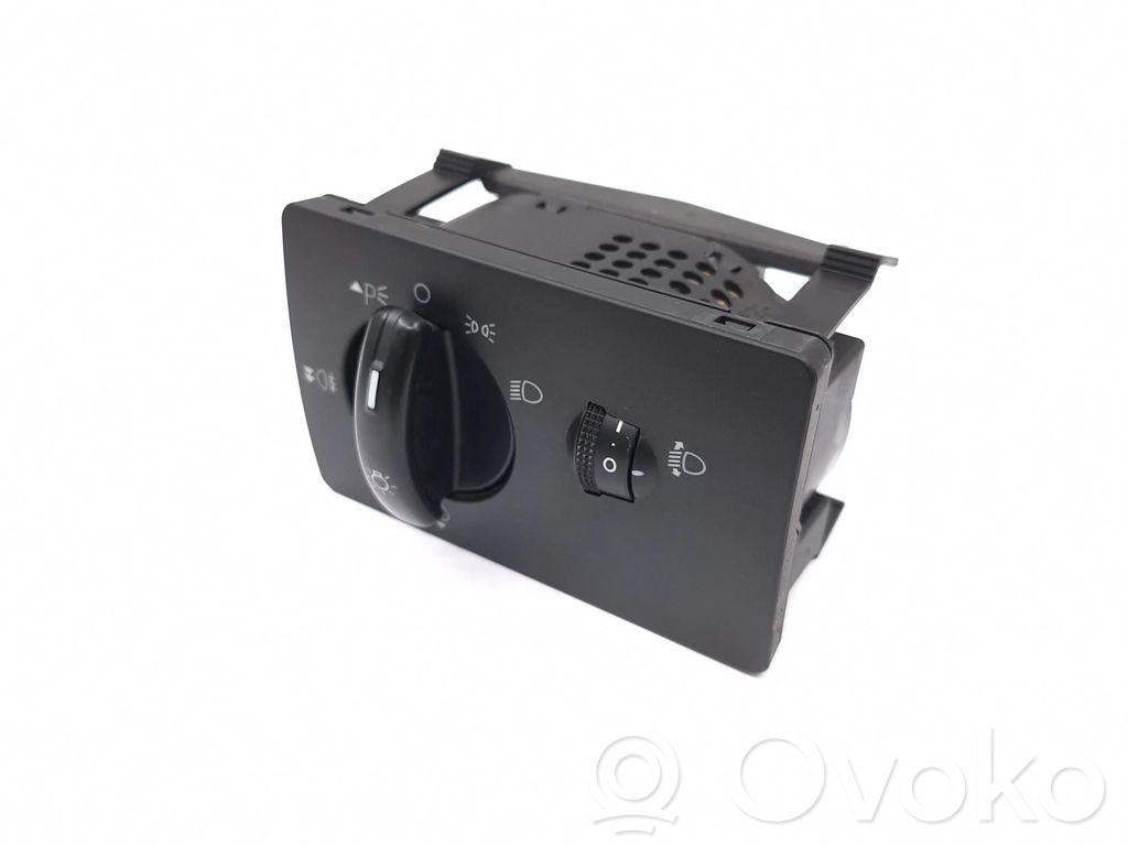 Light switch   4M5T13A024LA,04059715,4986101