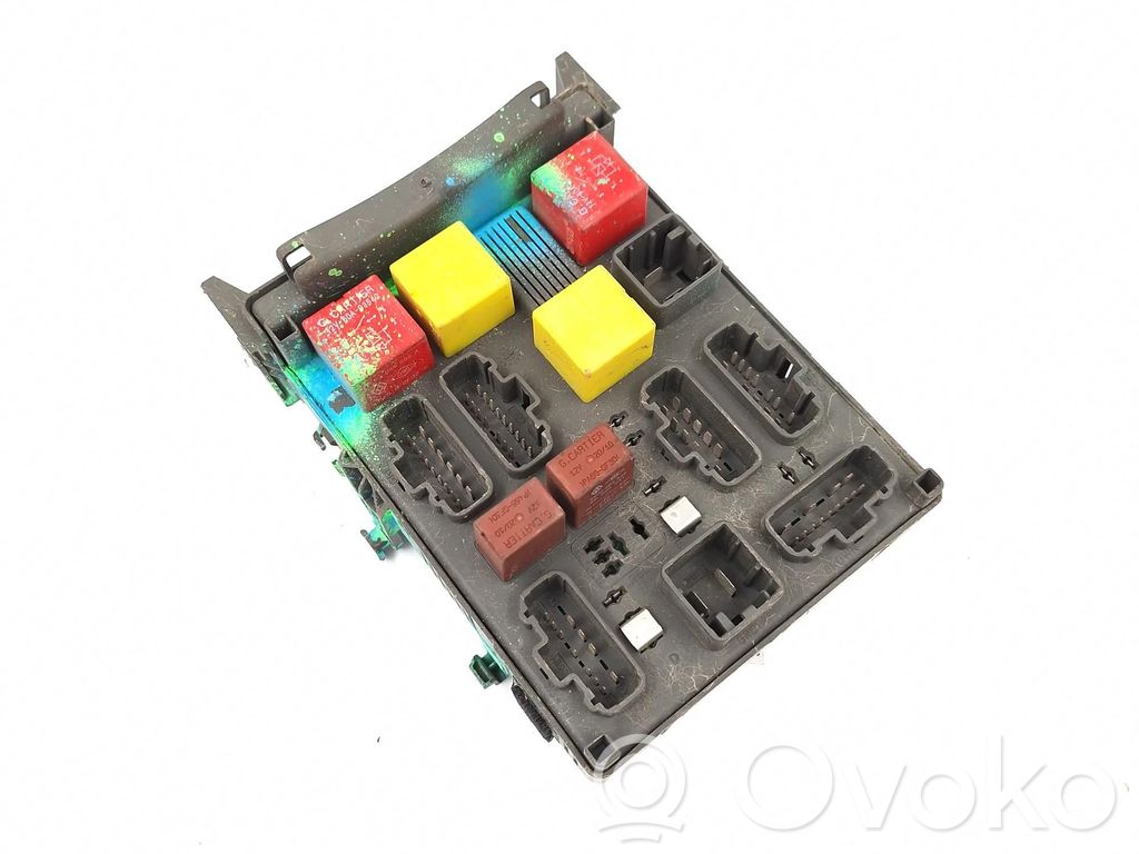Módulo de fusible   8200283817,518835004,8200004201E,12V60A03540,191202,205120