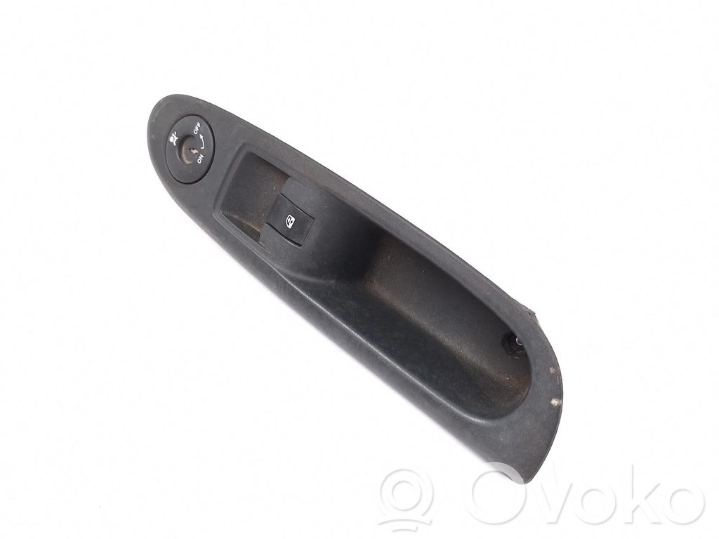 Renault Clio II Electric window control switch 