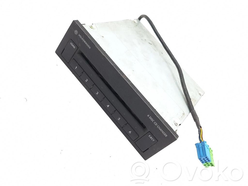Volkswagen Golf IV CD/DVD-vaihdin 