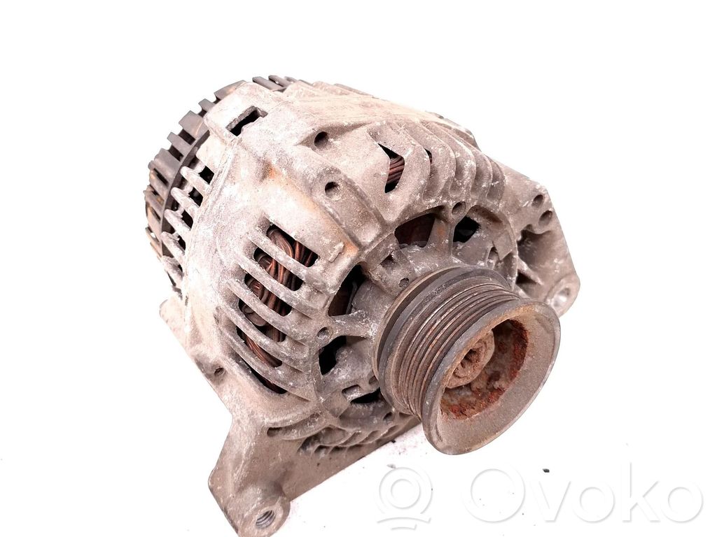 Audi A4 S4 B5 8D Generatorius 