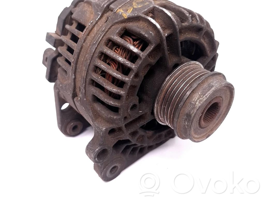 Audi A4 S4 B5 8D Alternador 