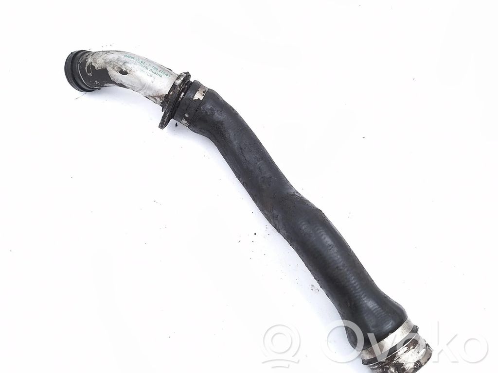 BMW 7 E65 E66 Välijäähdyttimen letku 