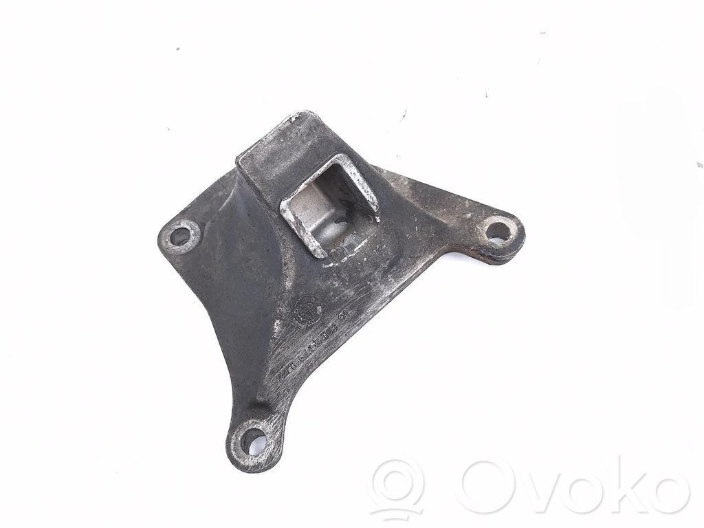 BMW 7 E65 E66 Engine mount bracket 