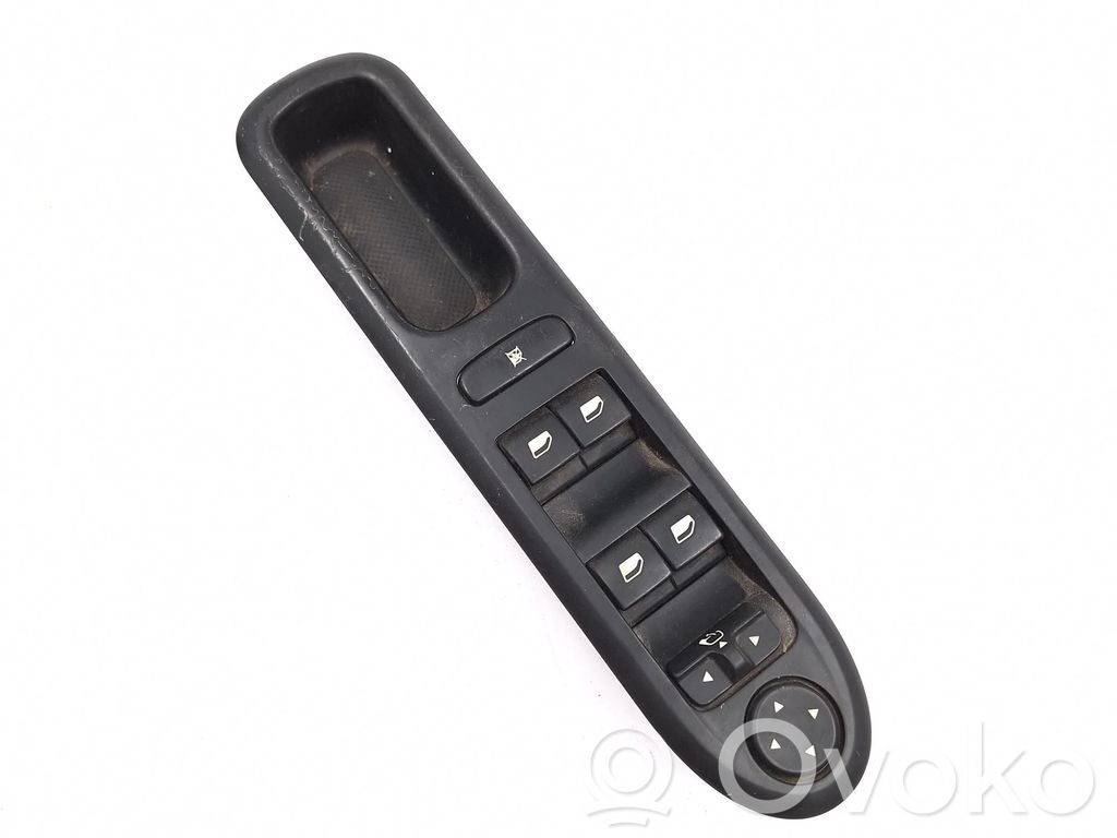 Peugeot 407 Electric window control switch 