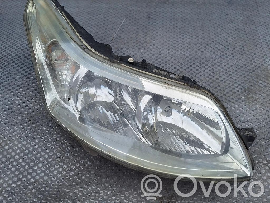 Citroen C4 I Lampa przednia 