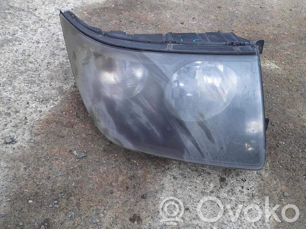 Volkswagen Crafter Lampa przednia 