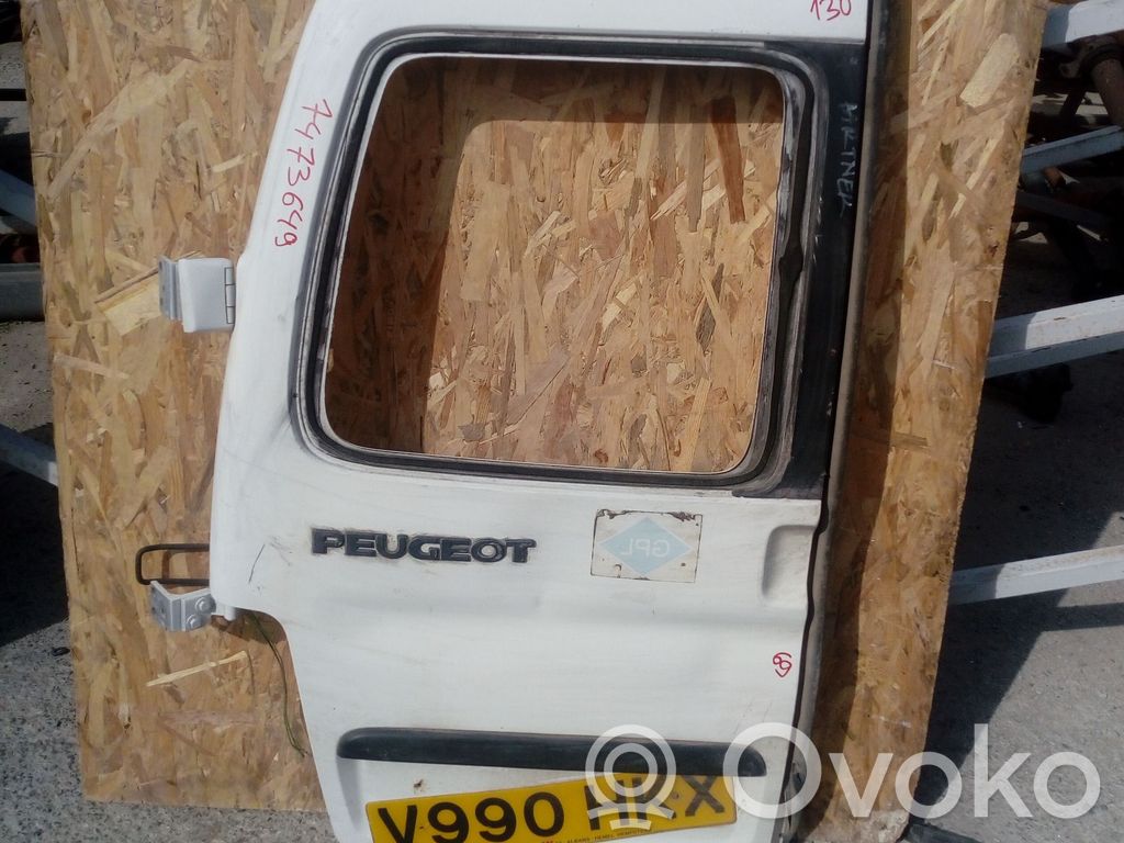 Peugeot Partner Puerta de carga trasera/atrás 