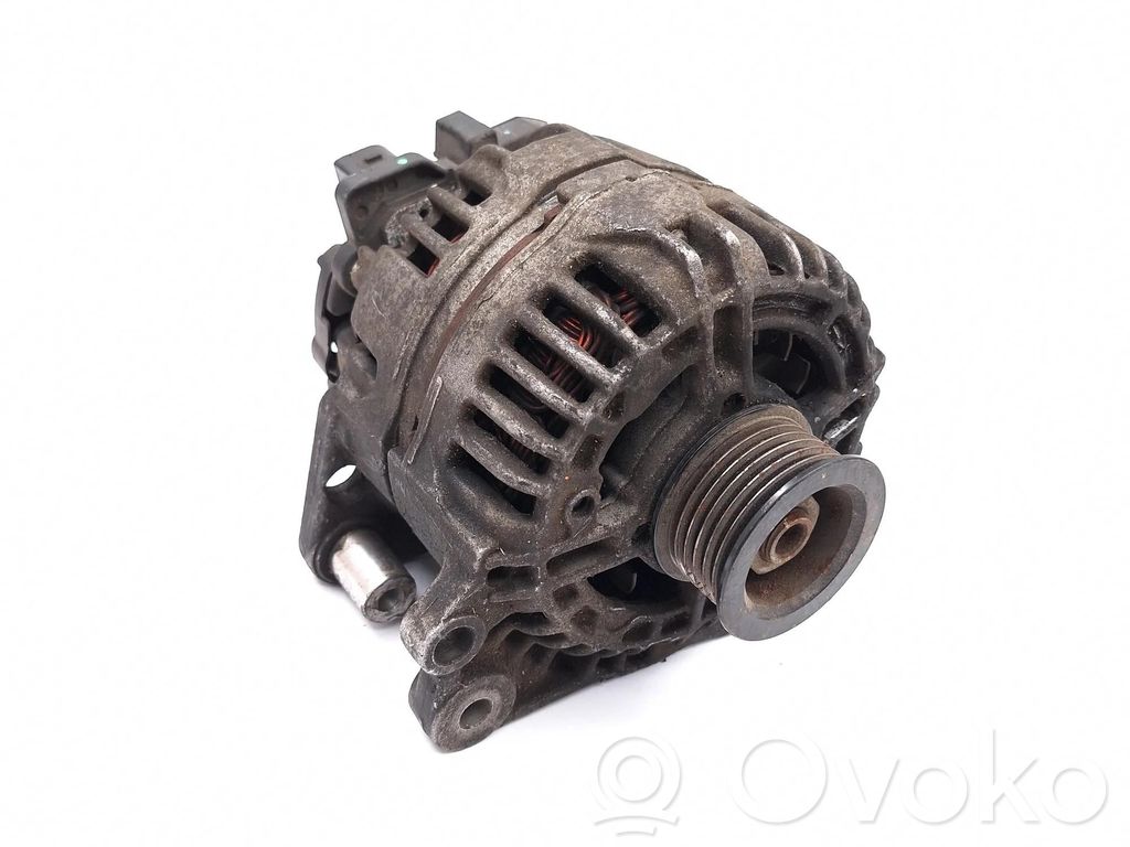 Volkswagen Golf V Генератор 