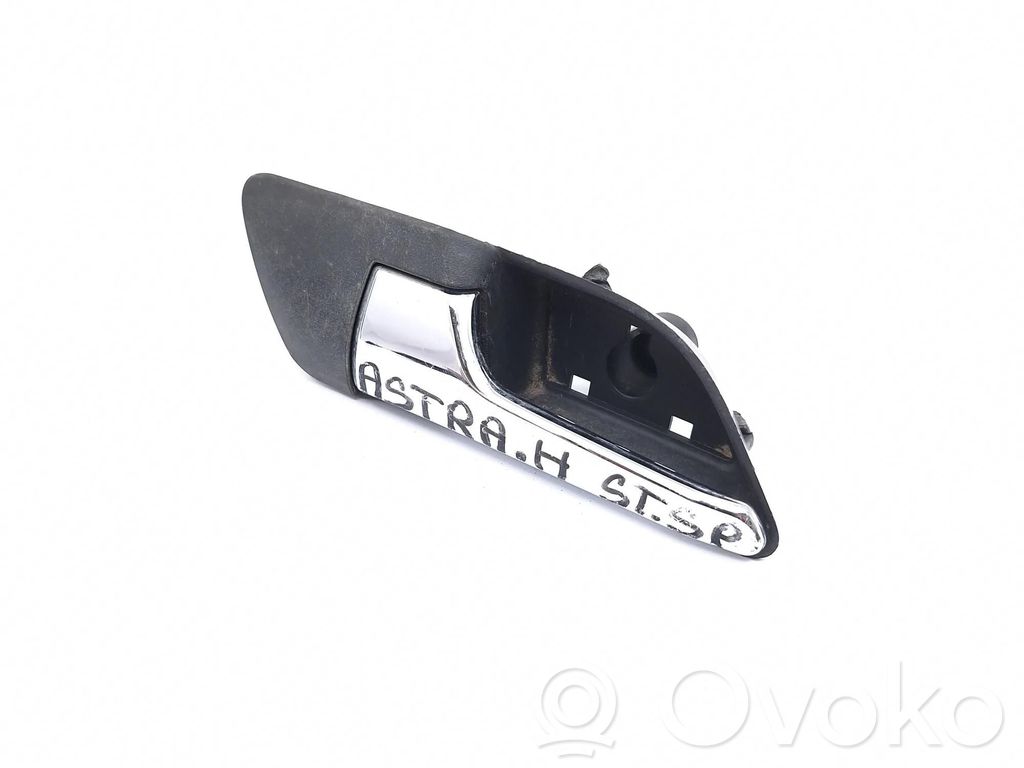 Opel Astra H Rear door interior handle 