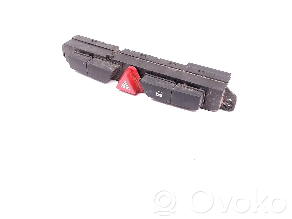 Botón interruptor de luz de peligro   202006754,202009258,937001H900,937001H905,937001H910,937001H925
