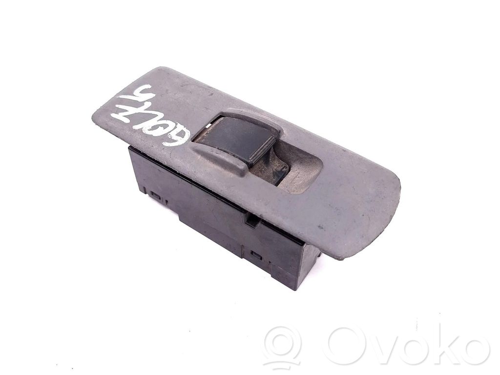 Mitsubishi Colt Electric window control switch 