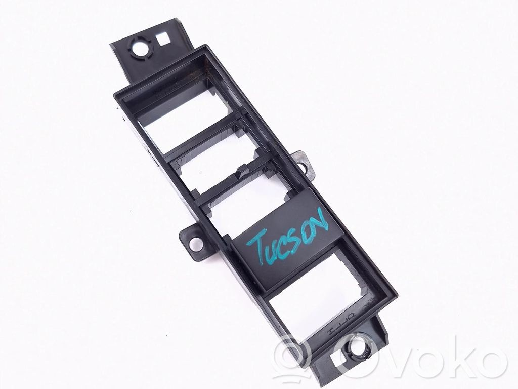 Hyundai Tucson JM Botón interruptor de bloqueo de puertas 