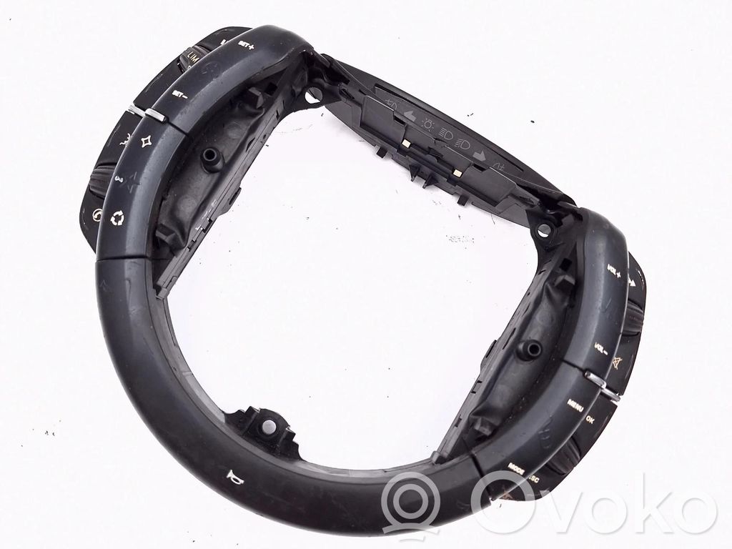 Citroen C4 I Steering wheel buttons/switches 