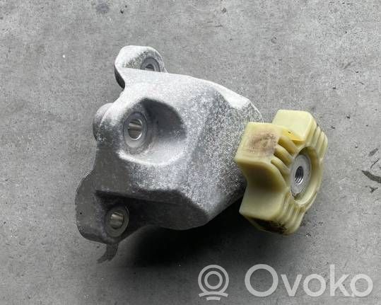 Polestar 2 Engine mounting bracket 