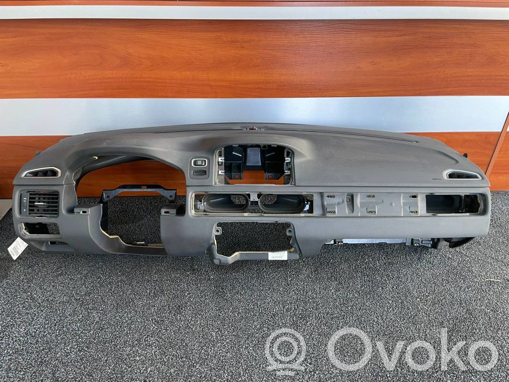 Volvo V70 Panel de instrumentos 