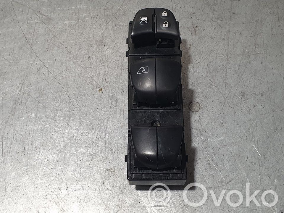 Interruptor del elevalunas eléctrico   SINREF
