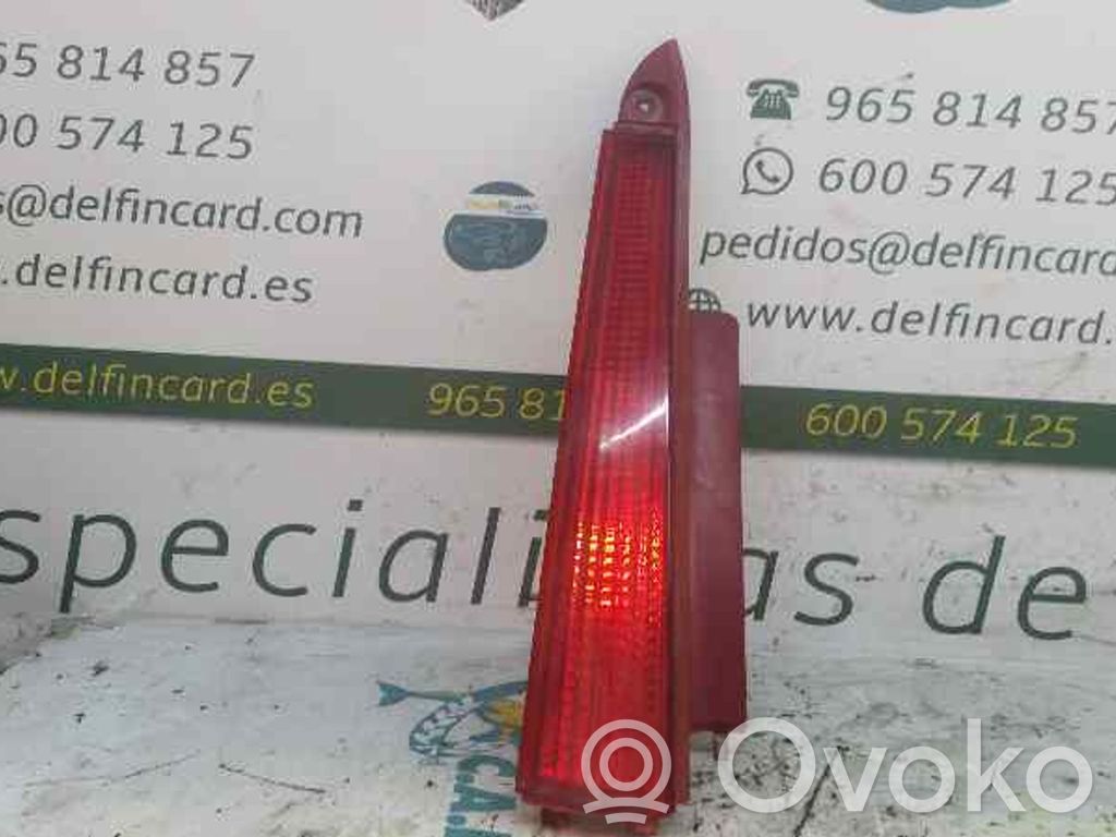 Citroen C4 I Luz trasera/de freno 