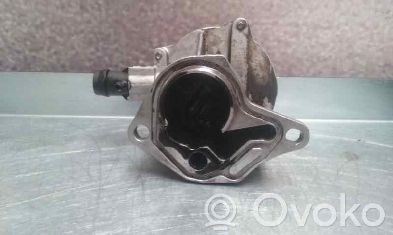 Renault Clio I Vacuum pump 