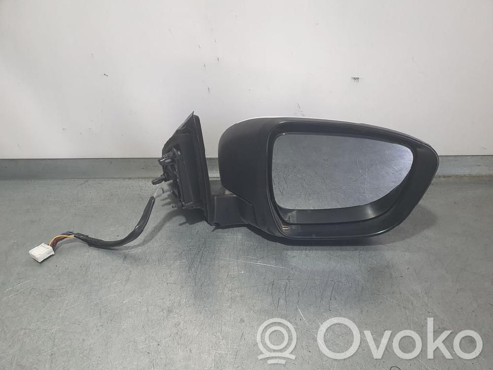 Nissan Qashqai Front door electric wing mirror 