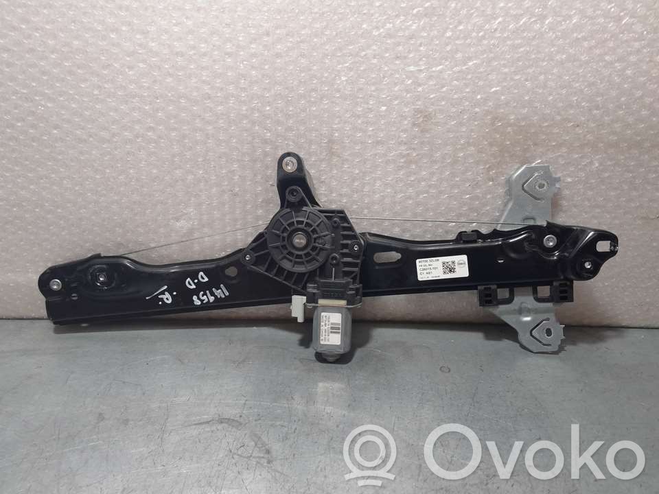 Nissan Pulsar Macara ușă față cu motor 