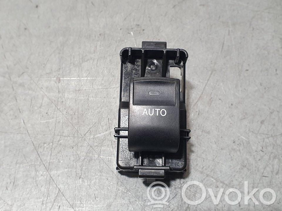 Toyota Land Cruiser (HDJ90) Przyciski szyb 