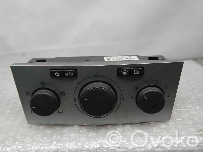 Opel Astra H Climate control unit 