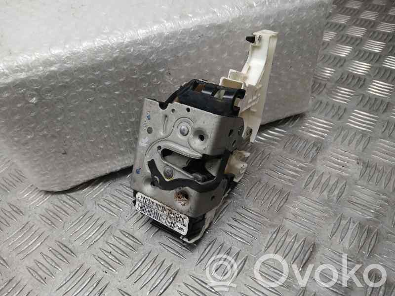 Jeep Cherokee KL Serratura portiera anteriore 