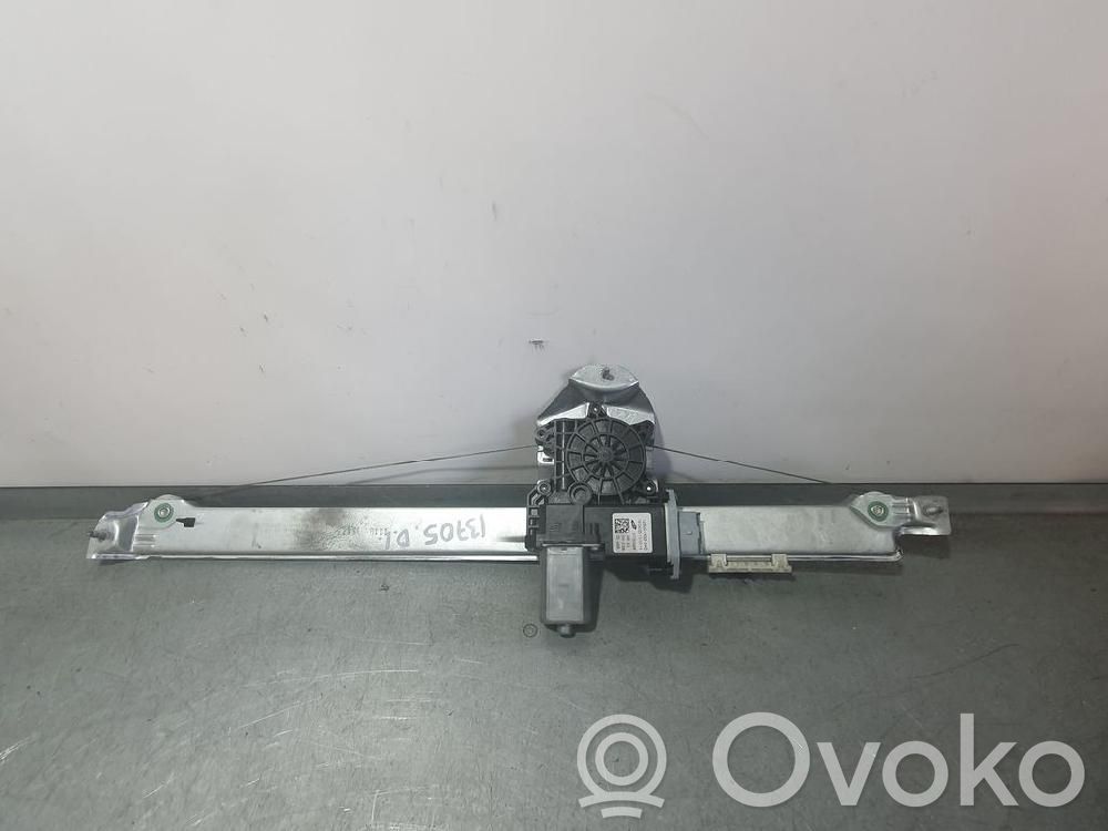 Nissan NV300 Macara ușă față cu motor 