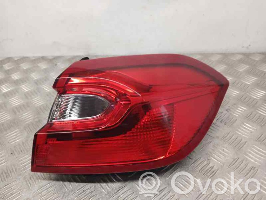 Ford Fiesta Lampă spate în caroserie 