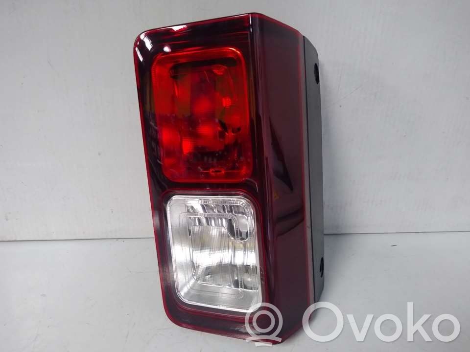 Renault Trafic III (X82) Feu de recul 